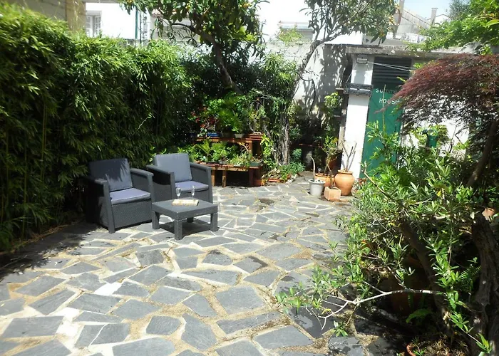 ゲストハウス Casa コインブラ